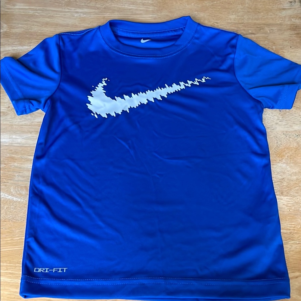 Nike Kids Blue Dri-FIT T-Shirt size 4-5